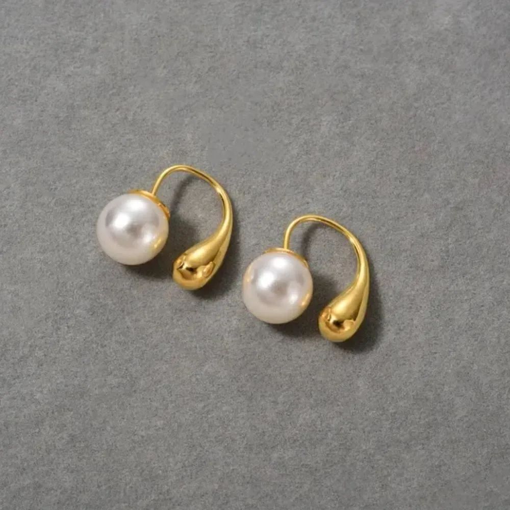 Pearl Drop Earrings N1911